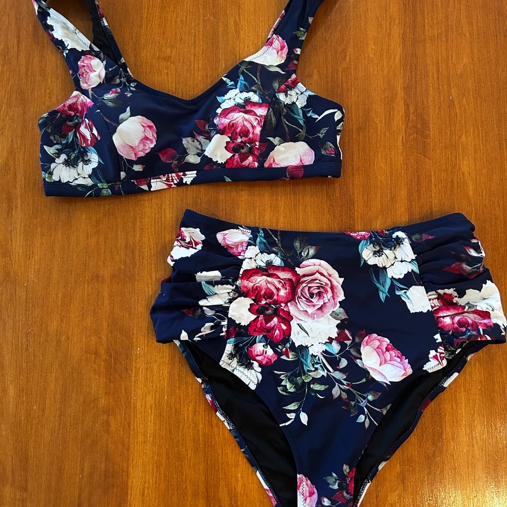 Cupshe Floral Bikini Set